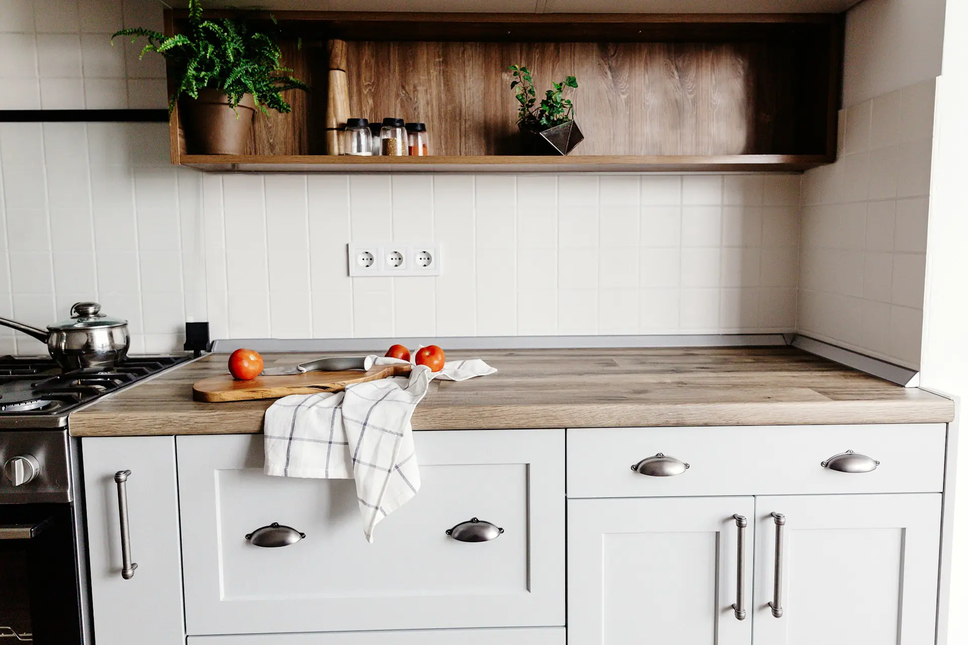 kitchen cabinet
